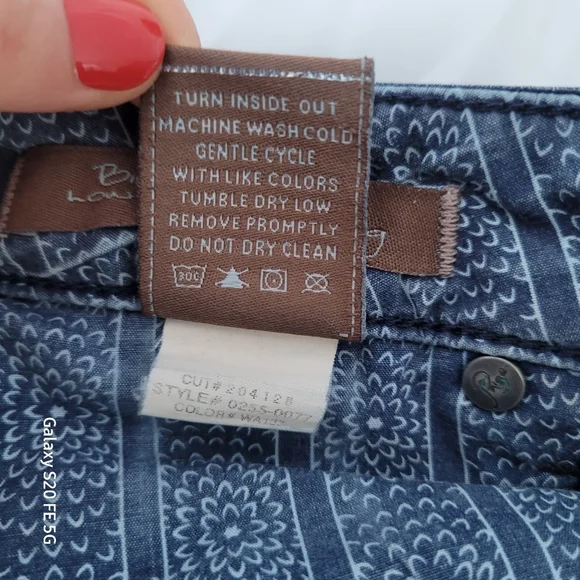 Paige Dark Wash Jeans size 27 - Picture 7 of 13